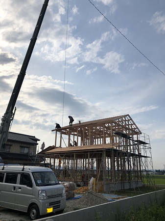 新築　注文住宅　木造二階建て　富山　工務店