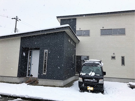 新築　注文住宅　二階建て